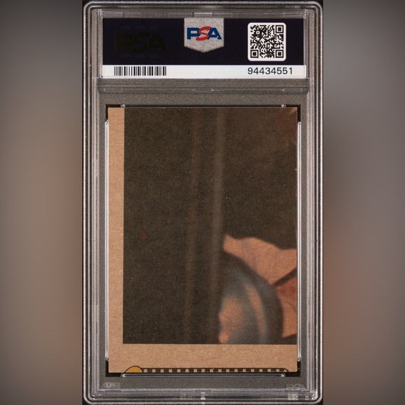 1977 Star Wars #60 MISSCUT CARD Grand Moff Tarkin PSA 4 FRESHLY GRADED - Picture 2 of 3